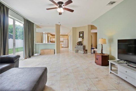 Casa en venta en Apopka, Florida, 5 dormitorios, 351.91 m2 № 1899297 - foto 14