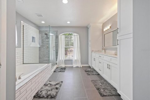 Casa en venta en Apopka, Florida, 5 dormitorios, 351.91 m2 № 1899297 - foto 21