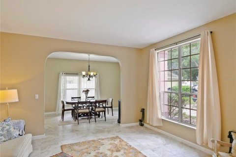 Casa en venta en Apopka, Florida, 5 dormitorios, 351.91 m2 № 1899297 - foto 4
