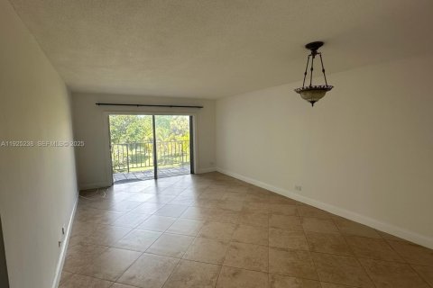 Copropriété à louer à Miami, Floride: 1 chambre, 72.46 m2 № 1984519 - photo 7