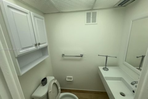 Copropriété à louer à Miami, Floride: 1 chambre, 72.46 m2 № 1984519 - photo 10