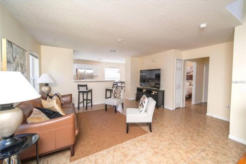 Villa ou maison à louer à Haines City, Floride: 4 chambres, 152.73 m2 № 2116340 - photo 5