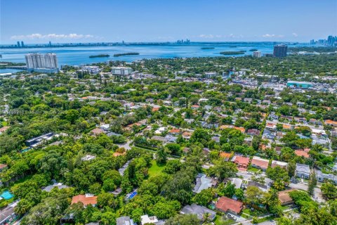 Terrain à vendre à Miami, Floride № 1926362 - photo 9