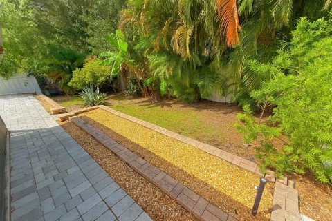 Casa en alquiler en Orlando, Florida, 3 dormitorios, 137.03 m2 № 1903226 - foto 13