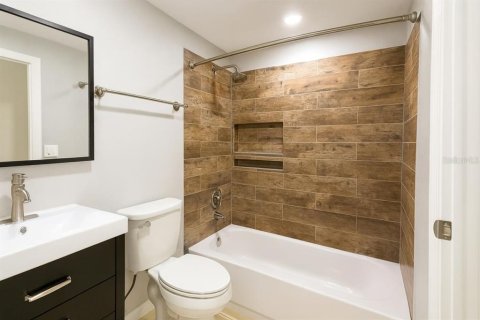 Casa en alquiler en Orlando, Florida, 3 dormitorios, 137.03 m2 № 1903226 - foto 10