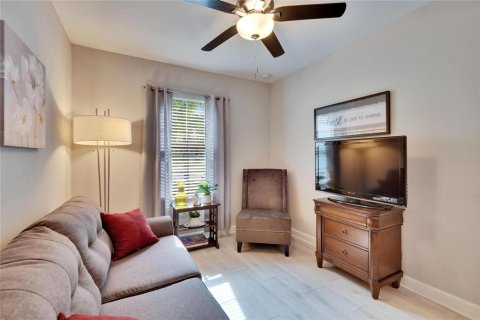 House in Wimauma, Florida 2 bedrooms, 131.55 sq.m. № 1593285 - photo 7