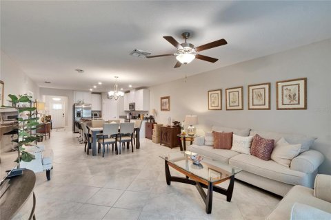 House in Wimauma, Florida 2 bedrooms, 131.55 sq.m. № 1593285 - photo 25