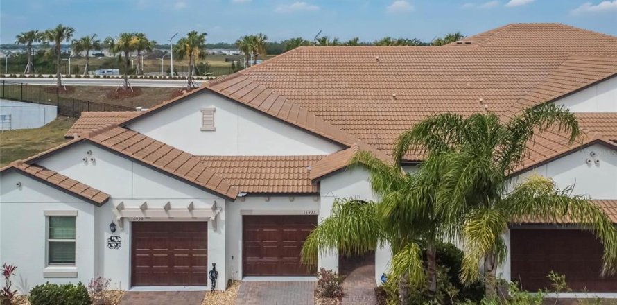 House in Wimauma, Florida 2 bedrooms, 131.55 sq.m. № 1593285