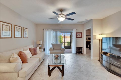 House in Wimauma, Florida 2 bedrooms, 131.55 sq.m. № 1593285 - photo 24