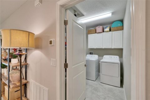 House in Wimauma, Florida 2 bedrooms, 131.55 sq.m. № 1593285 - photo 26
