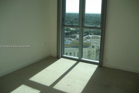 Condo in Miami, Florida, 1 bedroom  № 1925223 - photo 6