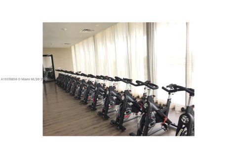 Снять в аренду кондоминиум в Дорал, Флорида 1 спальня, 63.92м2, № 1921381 - фото 12