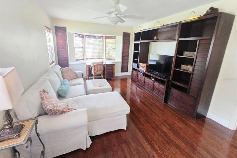 Condo in Bradenton, Florida, 2 bedrooms  № 1843646 - photo 15