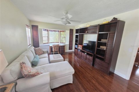Condo in Bradenton, Florida, 2 bedrooms  № 1843646 - photo 16