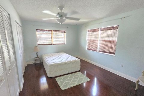 Condo in Bradenton, Florida, 2 bedrooms  № 1843646 - photo 18