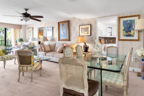 Condo in West Palm Beach, Florida, 2 bedrooms  № 1897507 - photo 2