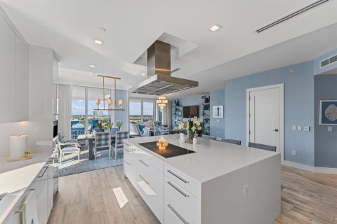 Condo in Riviera Beach, Florida, 3 bedrooms  № 2249554 - photo 7