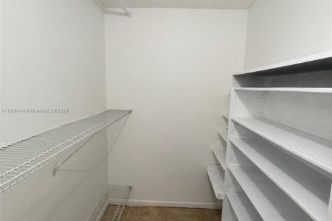 Condominio en venta en Miami, Florida, 2 dormitorios, 69.68 m2 № 1812244 - foto 21
