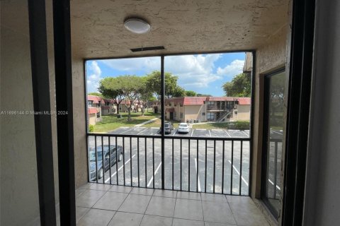 Condominio en venta en Miami, Florida, 2 dormitorios, 69.68 m2 № 1812244 - foto 23