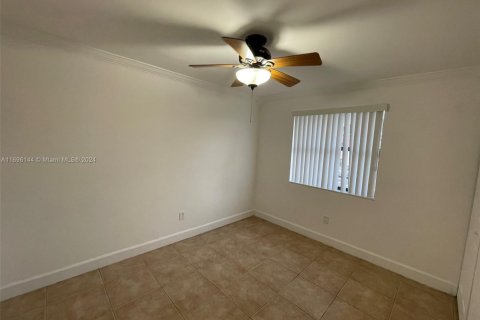 Condominio en venta en Miami, Florida, 2 dormitorios, 69.68 m2 № 1812244 - foto 27