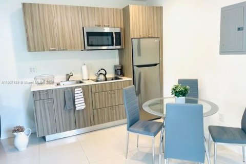 Apartamento en alquiler en Miami Beach, Florida, 1 dormitorio, 44.13 m2 № 1967833 - foto 8