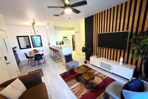 Condominio en venta en Kissimmee, Florida, 2 dormitorios, 83.7 m2 № 1846522 - foto 3