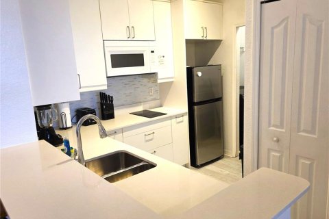 Condominio en venta en Kissimmee, Florida, 2 dormitorios, 83.7 m2 № 1846522 - foto 6