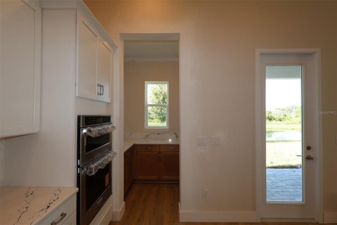 House in Wesley Chapel, Florida 4 bedrooms, 281.96 sq.m. № 1870935 - photo 5