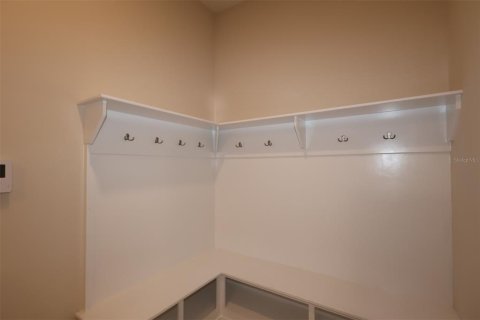 House in Wesley Chapel, Florida 4 bedrooms, 281.96 sq.m. № 1870935 - photo 16