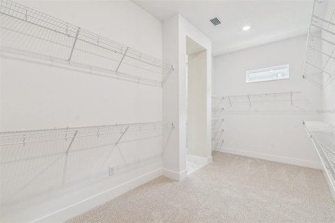Casa en venta en Wesley Chapel, Florida, 4 dormitorios, 281.96 m2 № 1870935 - foto 24