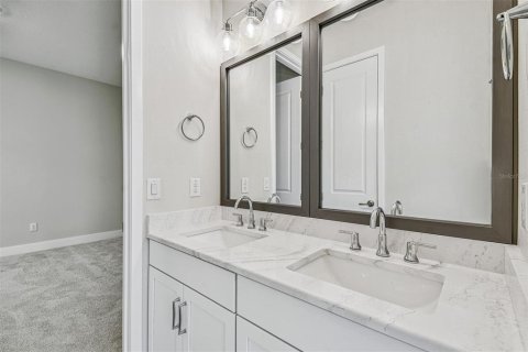 Casa en venta en Wesley Chapel, Florida, 4 dormitorios, 281.96 m2 № 1870935 - foto 27