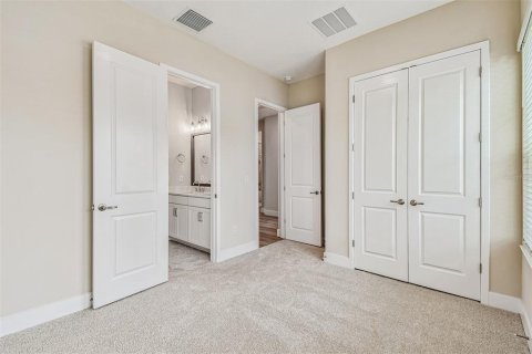 Casa en venta en Wesley Chapel, Florida, 4 dormitorios, 281.96 m2 № 1870935 - foto 26