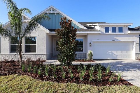 House in Wesley Chapel, Florida 4 bedrooms, 281.96 sq.m. № 1870935 - photo 1
