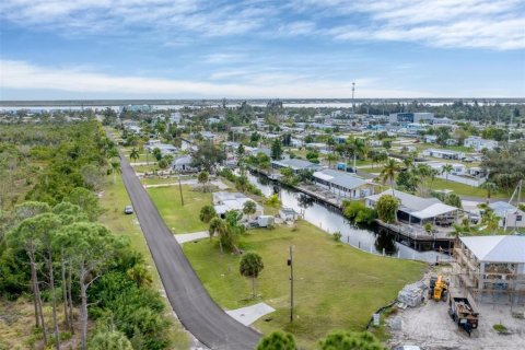 Terreno en venta en Port Charlotte, Florida № 1912296 - foto 6