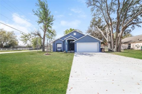 House in Kissimmee, Florida 3 bedrooms, 152.17 sq.m. № 2362391