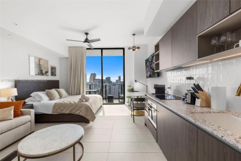 Condominio en venta en Miami, Florida, 34.1 m2 № 2026125 - foto 2