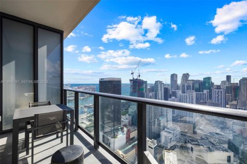 Estudio en el Condominio en Miami, Florida  № 2026125