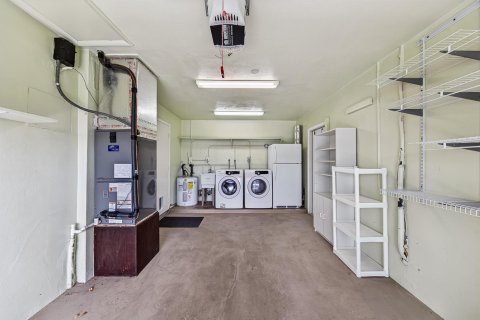 House in Pompano Beach, Florida 2 bedrooms, 97.36 sq.m. № 2190970 - photo 23