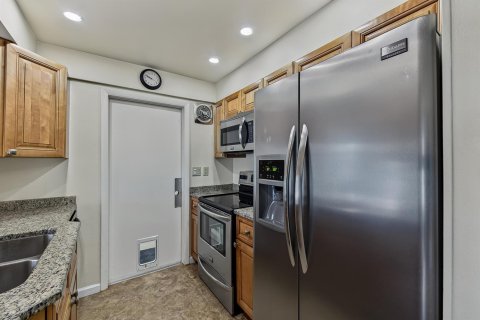 House in Pompano Beach, Florida 2 bedrooms, 97.36 sq.m. № 2190970 - photo 5