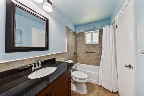 House in Pompano Beach, Florida 2 bedrooms, 97.36 sq.m. № 2190970 - photo 19