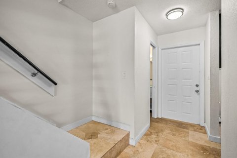 Touwnhouse à vendre à Oakland Park, Floride: 2 chambres, 90.86 m2 № 2078231 - photo 9