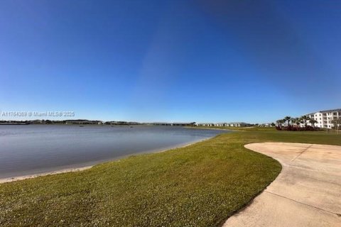 Condo in Ave Maria, Florida, 2 bedrooms  № 1865177 - photo 11