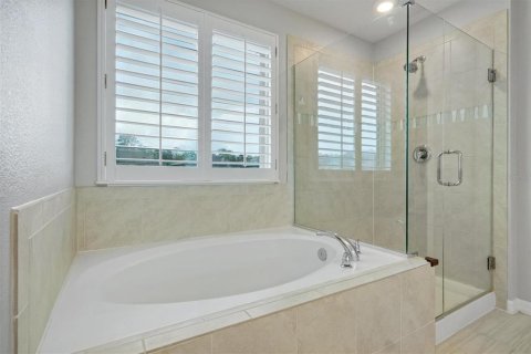 House in Orlando, Florida 4 bedrooms, 178.84 sq.m. № 2414091 - photo 21