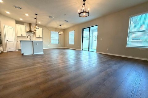 House in Orlando, Florida 4 bedrooms, 178.84 sq.m. № 2414091 - photo 7