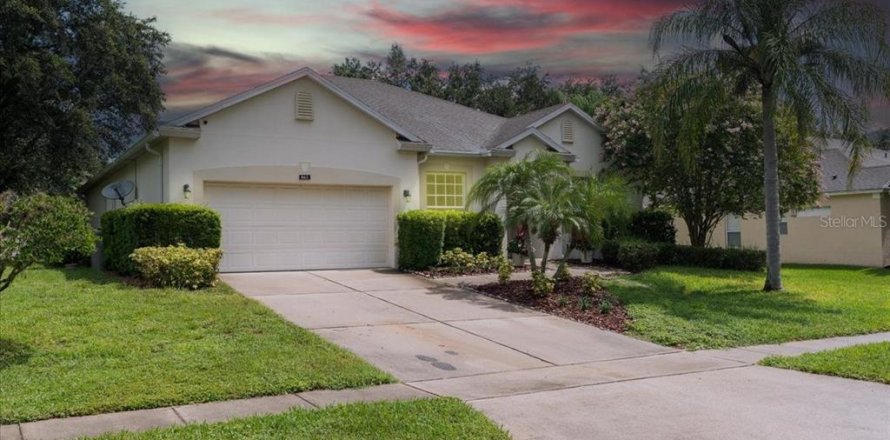 Casa en Apopka, Florida 4 dormitorios, 187.01 m2 № 1831822