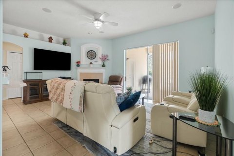 Casa en venta en Apopka, Florida, 4 dormitorios, 187.01 m2 № 1831822 - foto 17