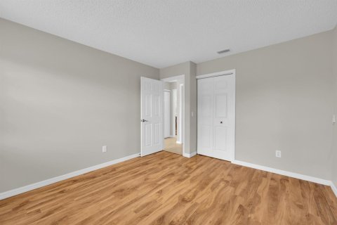 Casa en venta en Port St. Lucie, Florida, 3 dormitorios, 108.88 m2 № 2401395 - foto 22