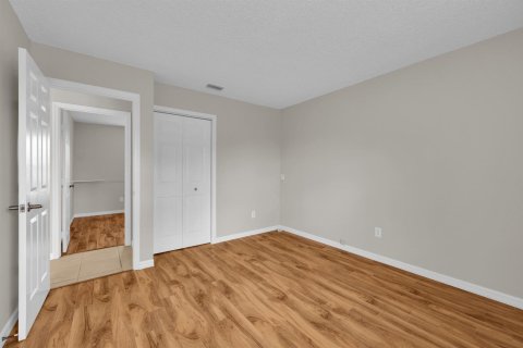 Casa en venta en Port St. Lucie, Florida, 3 dormitorios, 108.88 m2 № 2401395 - foto 23