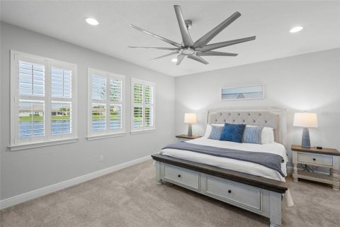 House in Sarasota, Florida 2 bedrooms, 213.3 sq.m. № 2430319 - photo 17