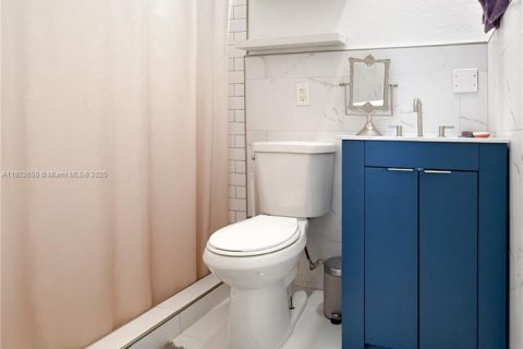 Villa ou maison à louer à Miami, Floride: 3 chambres, 126.53 m2 № 1859209 - photo 5